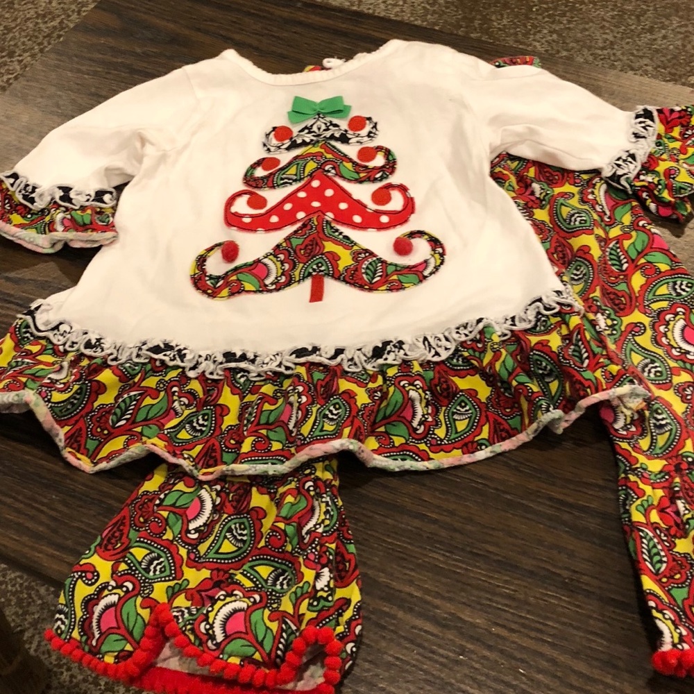 Groovy 2pc Christmas Outfit
